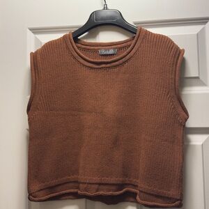Rochelle’s Brown Sleeveless Ribbed Sweater